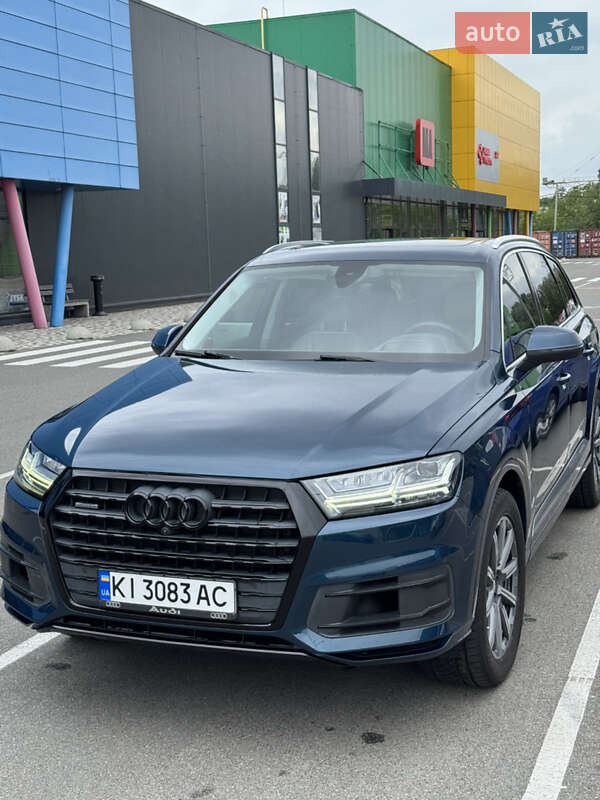 Audi Q7 (2017)