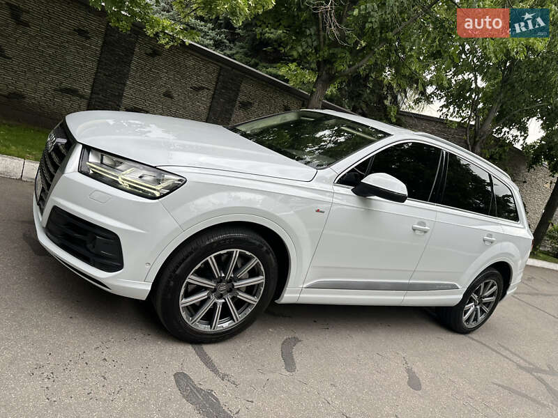 Audi Q7 (2018)