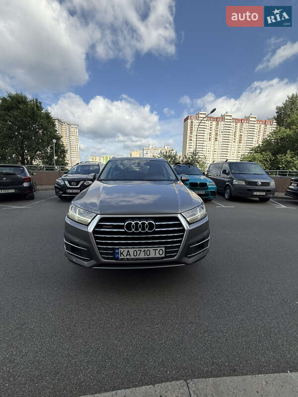 Audi Q7 (2015)