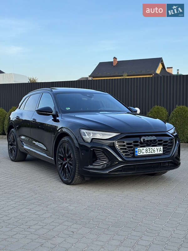 Audi Q8 e-tron (2023)