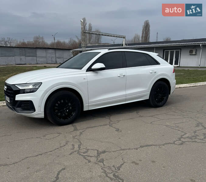 Audi Q8 (2020)