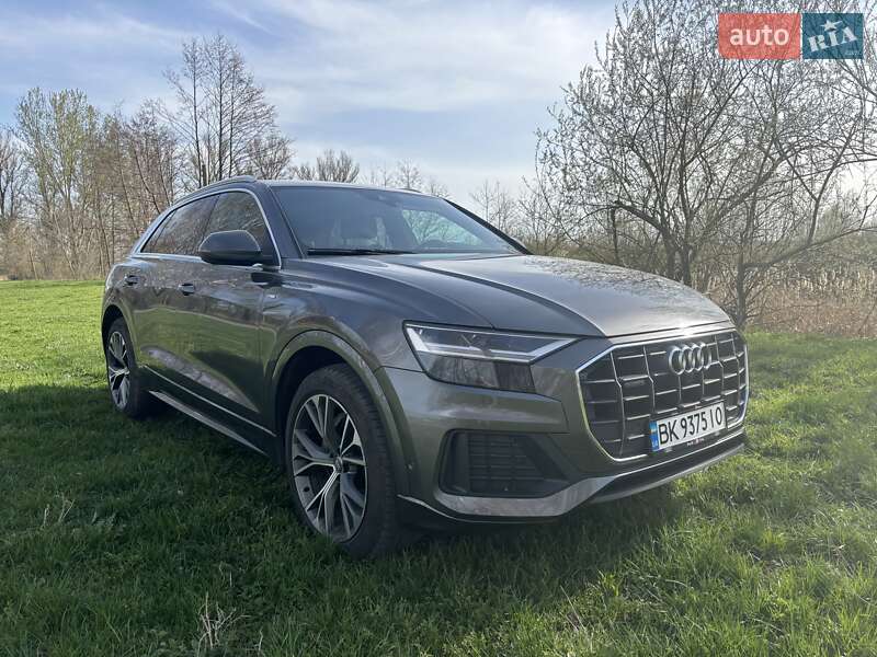 Audi Q8 (2018)