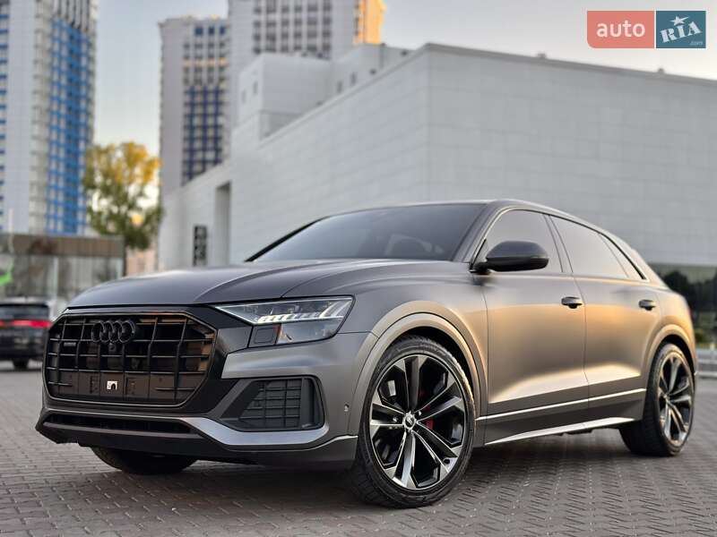 Audi Q8 (2021)