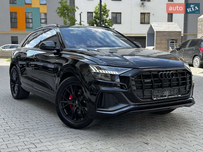 Audi Q8 (2021)