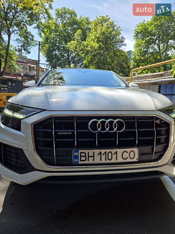 Audi Q8 (2019)