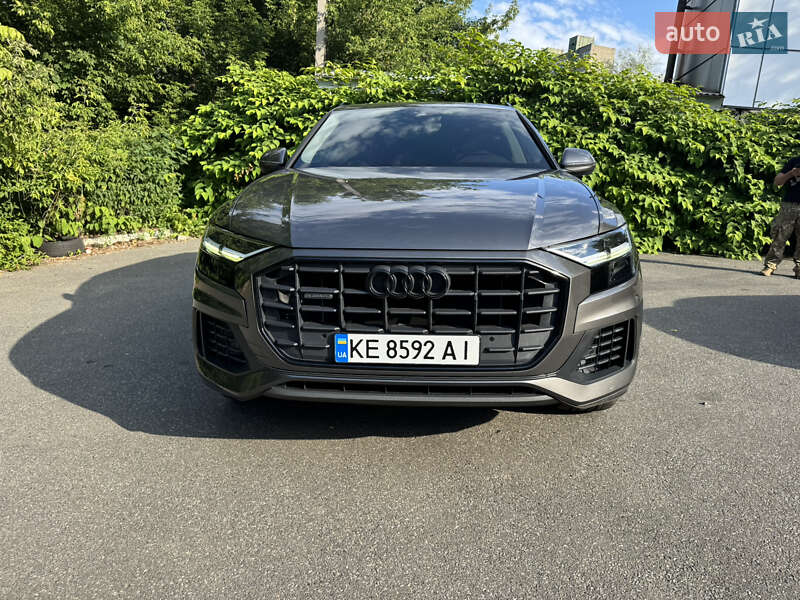 Audi Q8 (2019)
