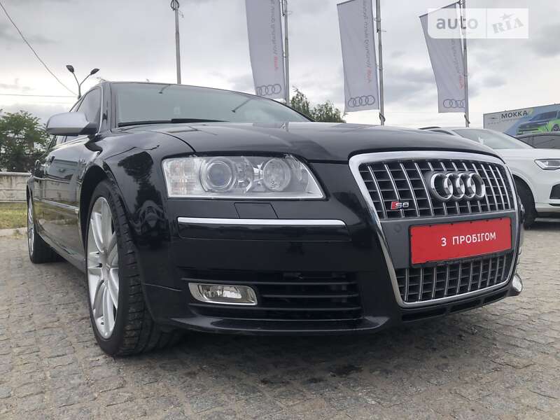 Audi S8 (2007)