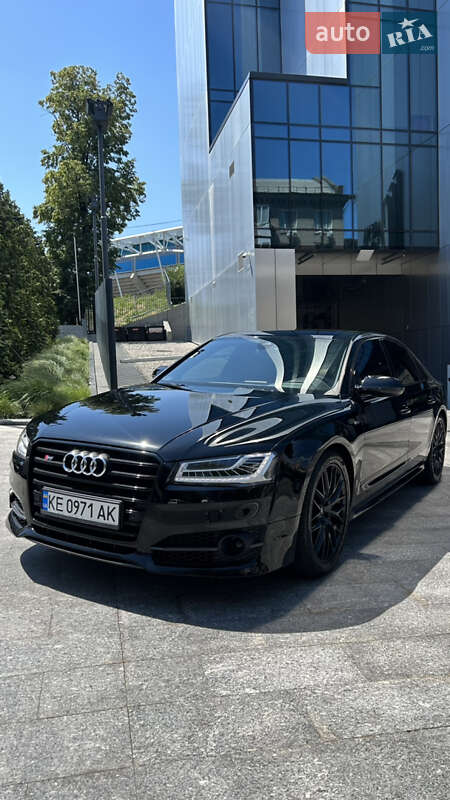 Audi S8 (2017)