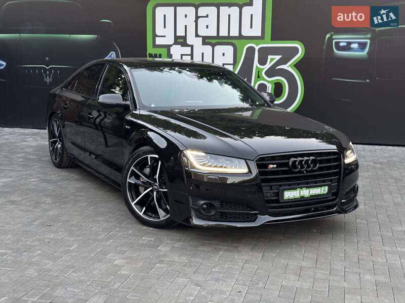 Audi S8 (2015)
