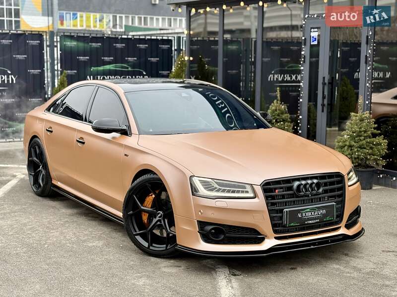 Audi S8 (2015)