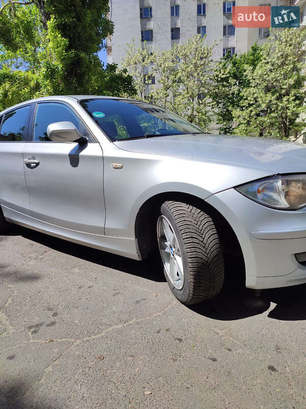 Bmw 1 series (2009)
