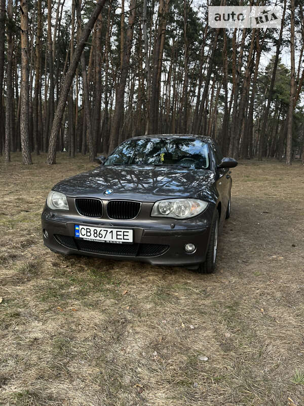 Bmw 1 series (2006)