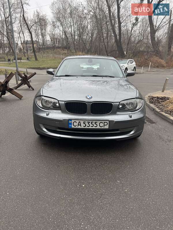 Bmw 1 series (2009)