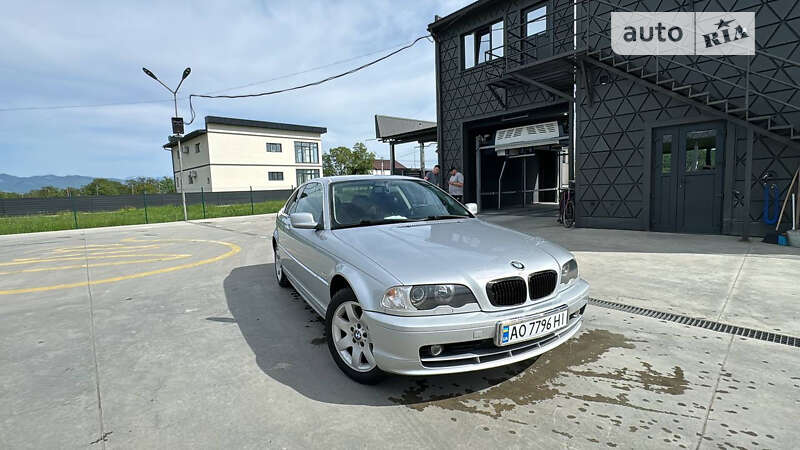 Bmw 318 (2000)
