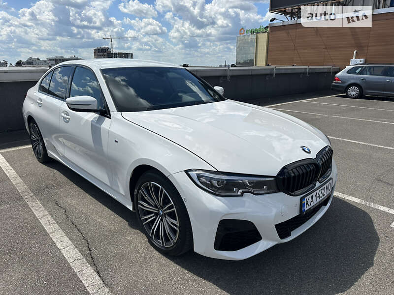 Bmw 330e (2021)