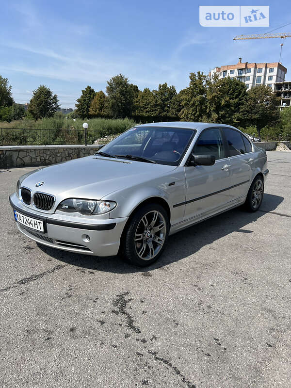 Bmw 330xi (2003)