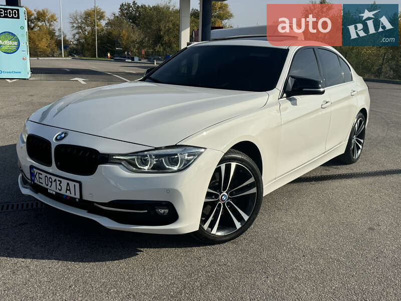 Bmw 330xi (2018)