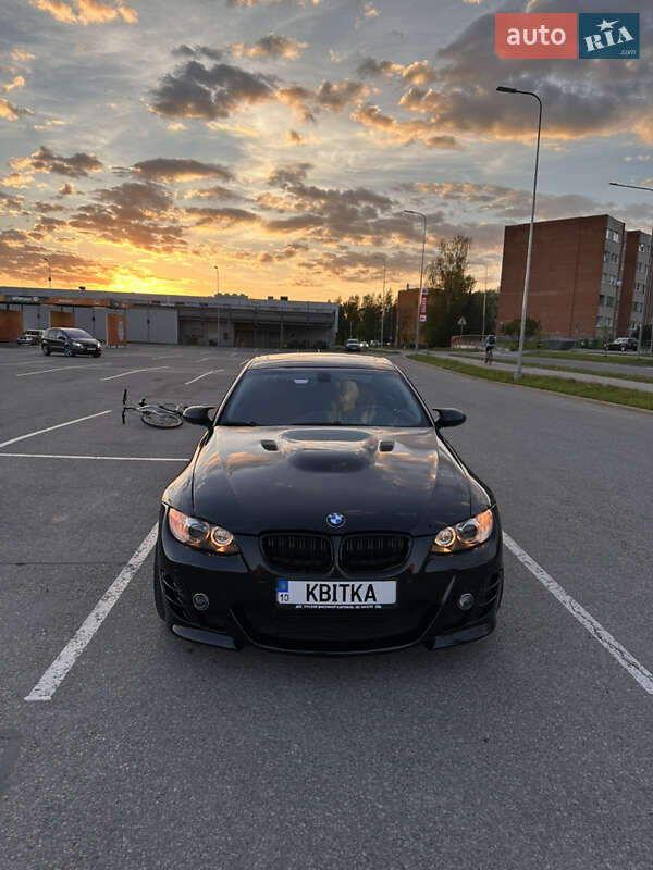 Bmw 3 series (2009)