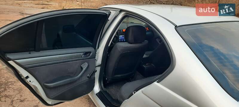 Bmw 3 series (2002)