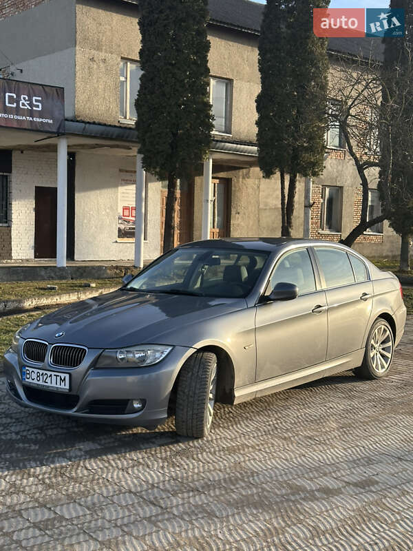 Bmw 3 series (2009)