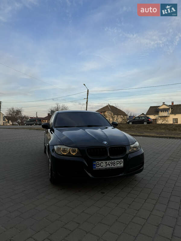 Bmw 3 series (2010)
