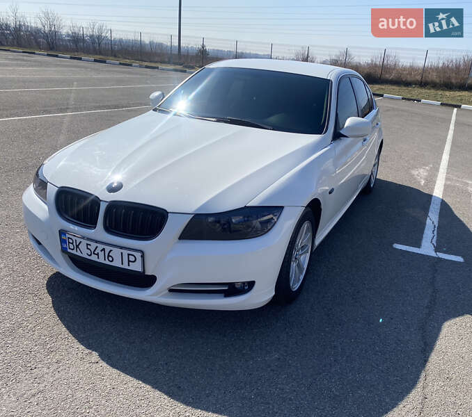 Bmw 3 series (2011)