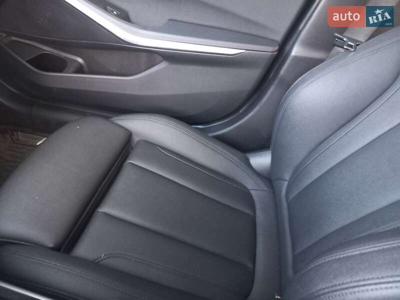 Bmw 3 series (2019)