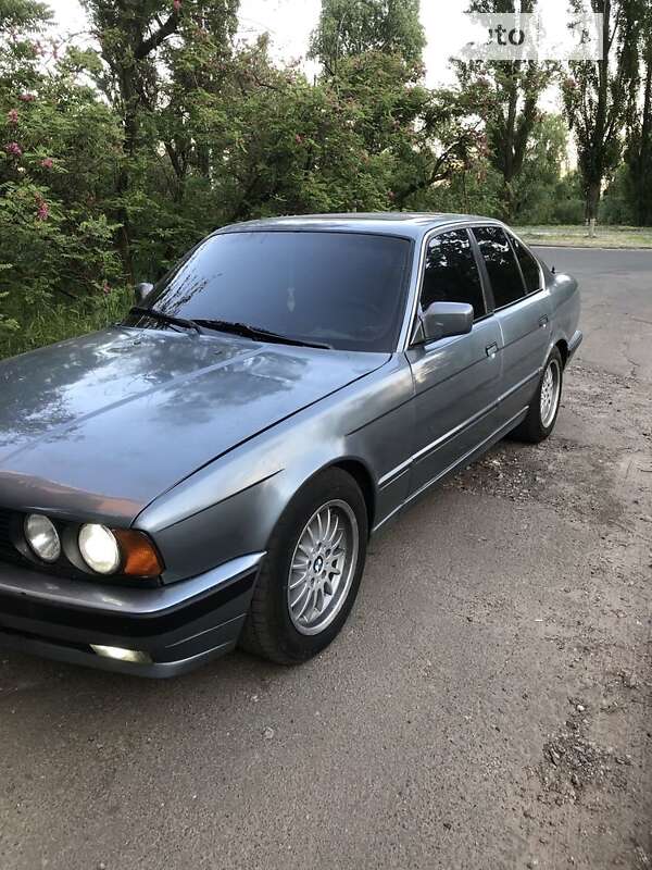Bmw 525 (1988)