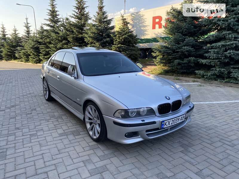 Bmw 540i (2001)