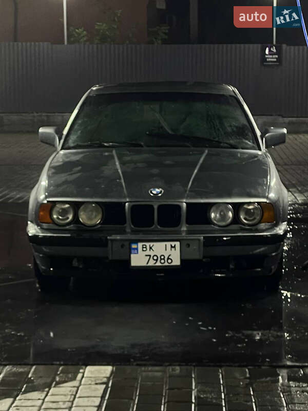 Bmw 525 (1990)