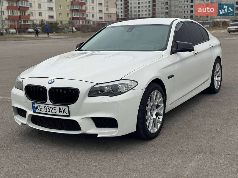 Bmw 520i (2012)