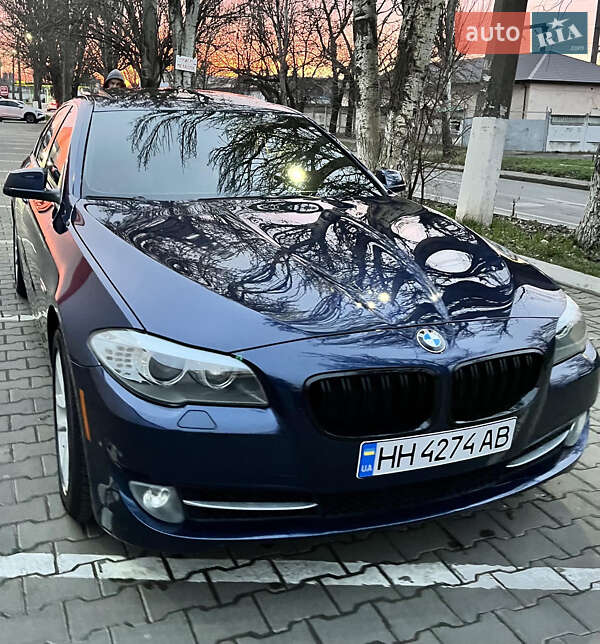 Bmw 528i (2012)