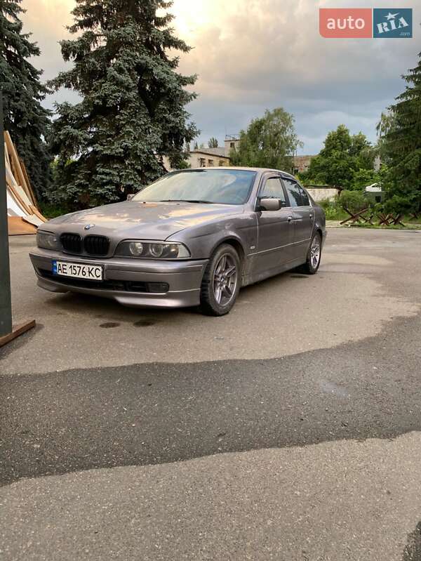 Bmw 5 series (1998)