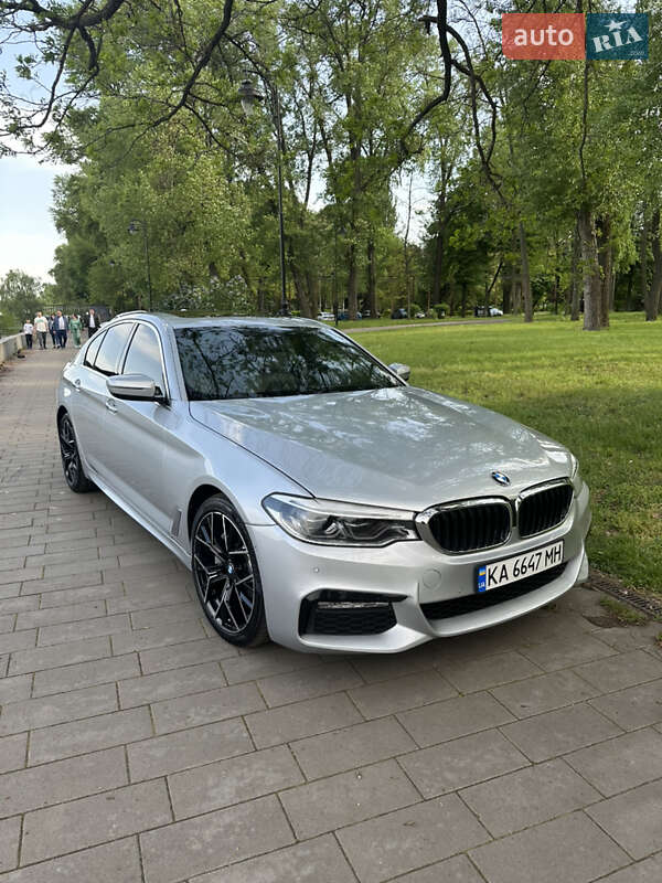 Bmw 5 series (2017)