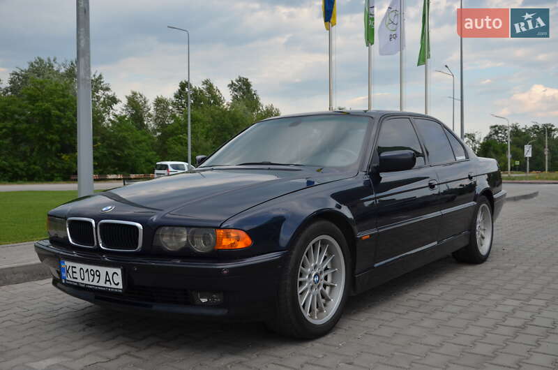 Bmw 730 (2000)