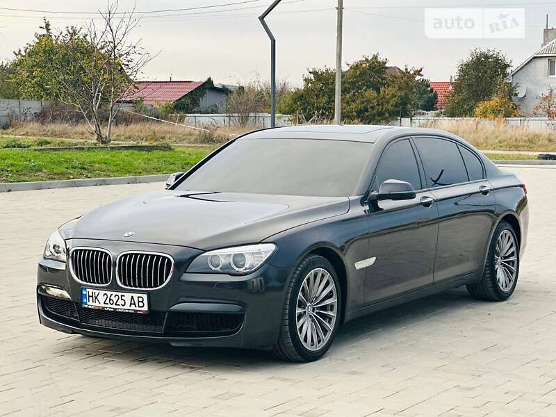 Bmw 750li (2012)