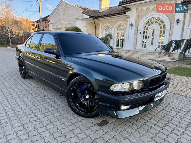 Bmw 7 series (2001)