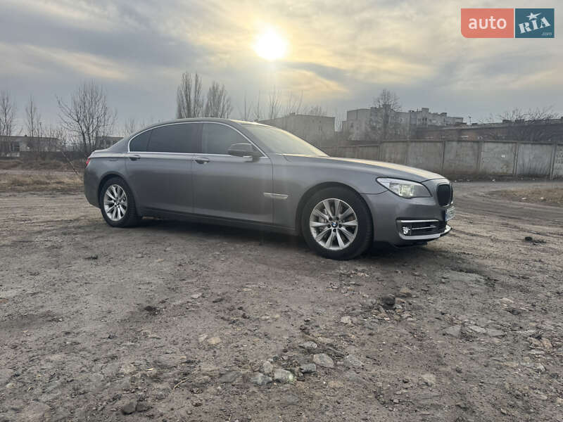 Bmw 7 series (2013)