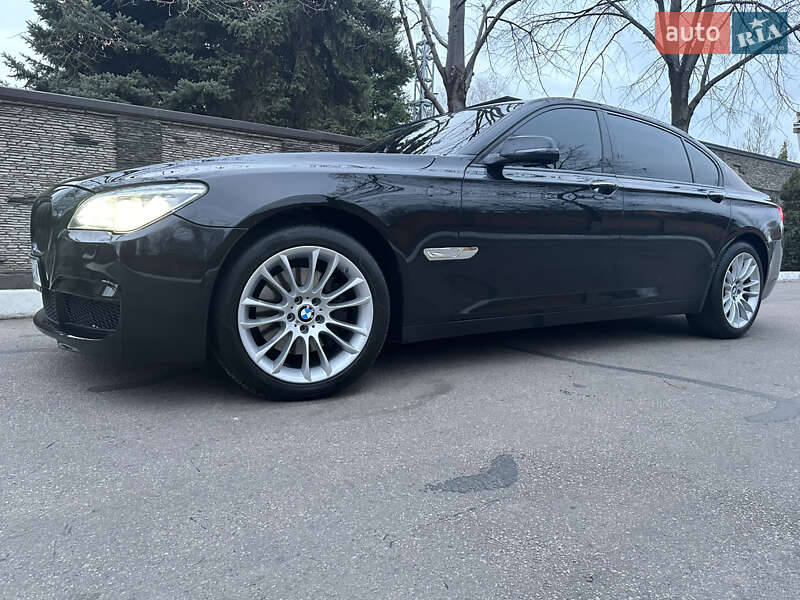 Bmw 7 series (2012)