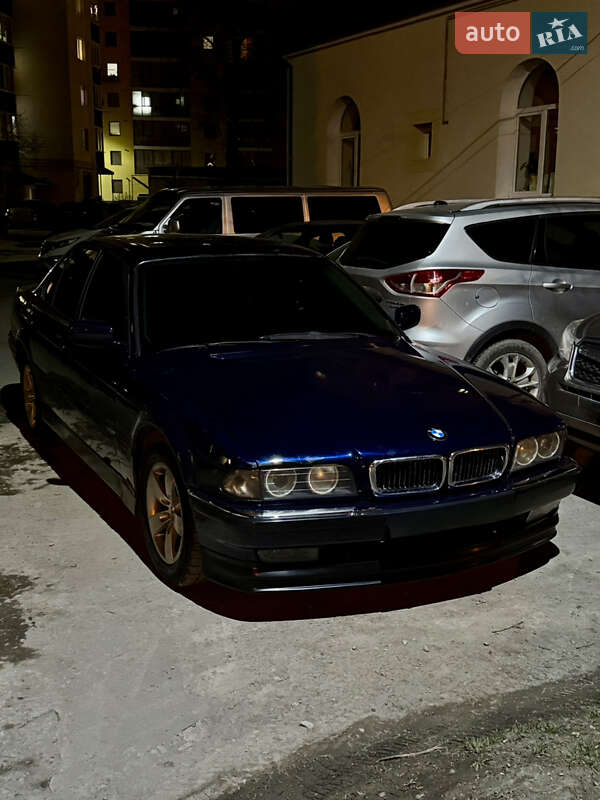 Bmw 7 series (1999)