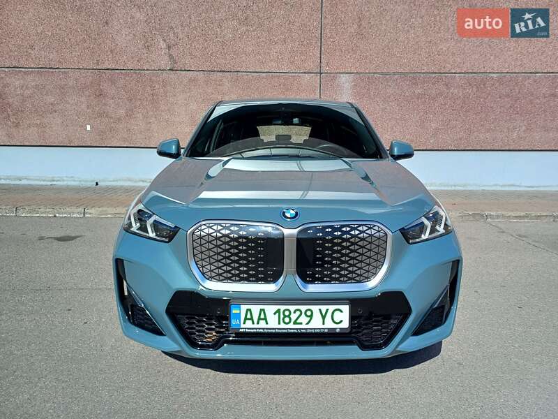 Bmw Ix1 (2024)