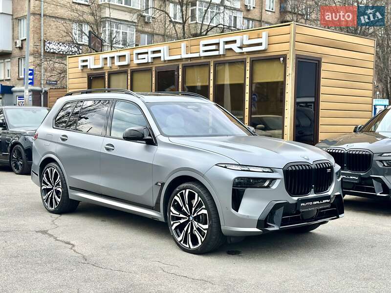 Bmw X7 (2024)