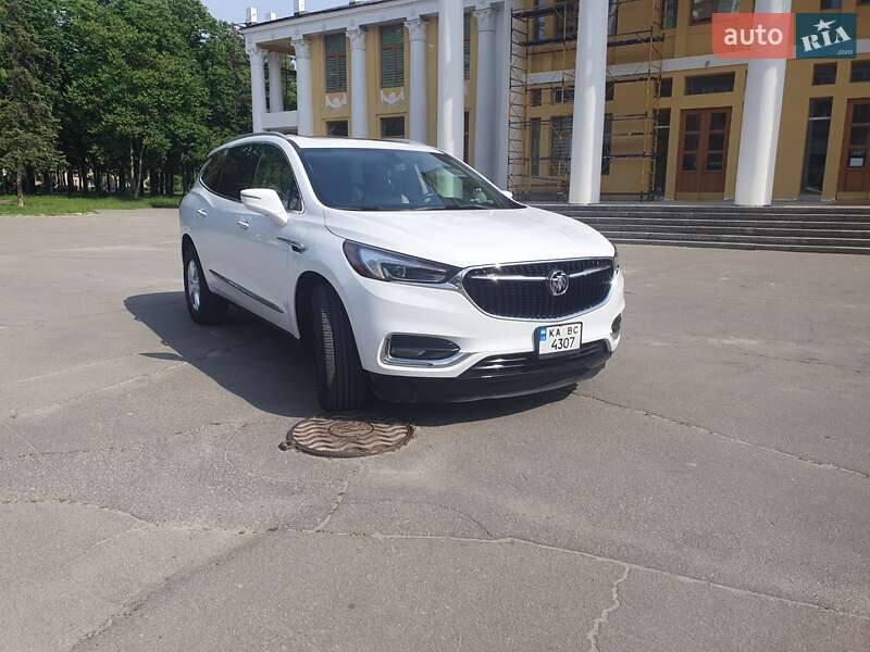 Buick Enclave (2018)