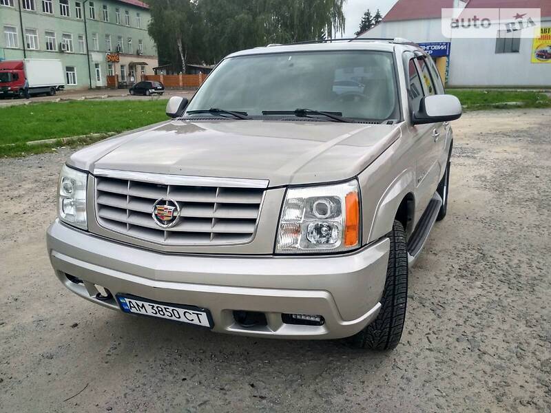 Cadillac Escalade (2003)