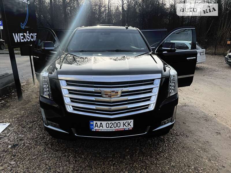 Cadillac Escalade (2015)