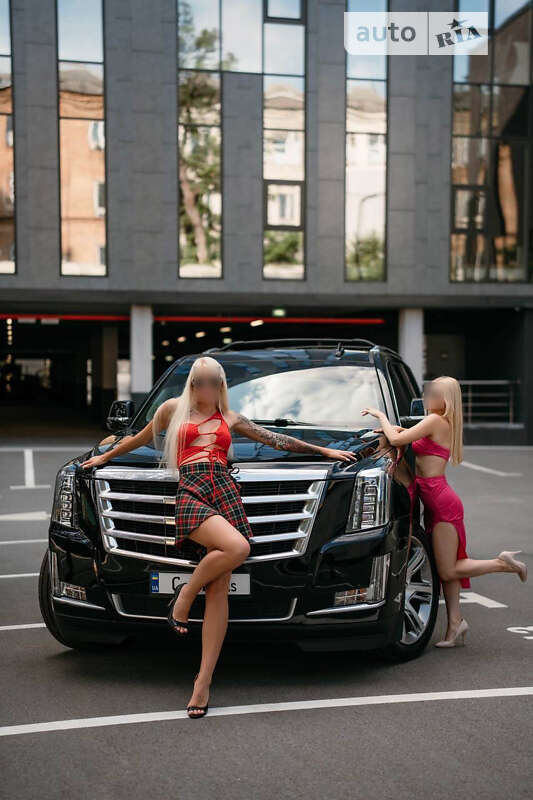 Cadillac Escalade (2018)