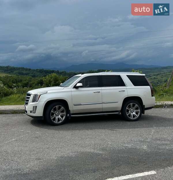 Cadillac Escalade (2014)