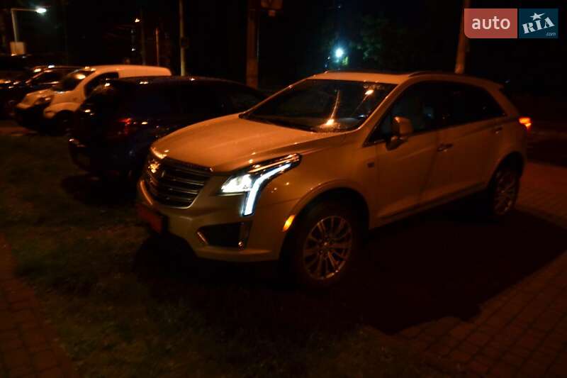 Cadillac Xt5 (2016)