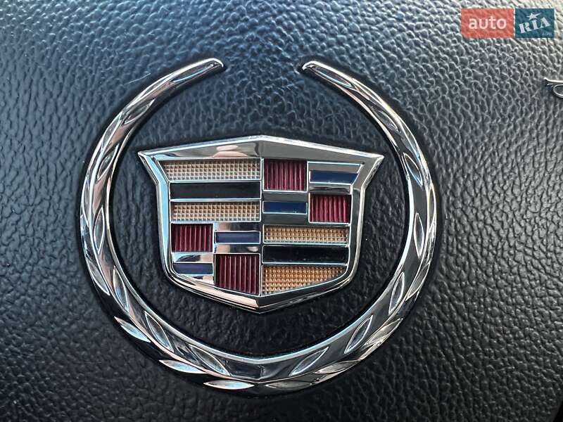 Cadillac Xts (2014)