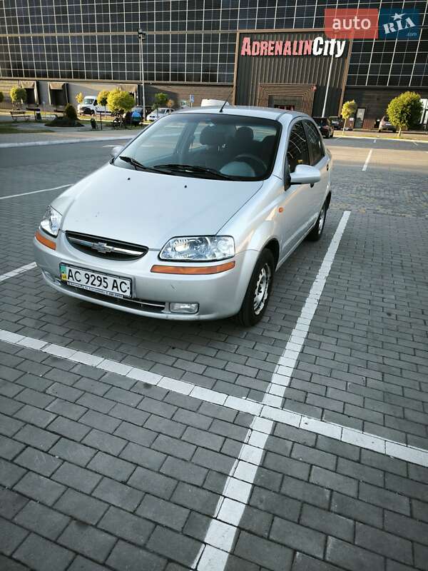 Chevrolet Aveo (2005)